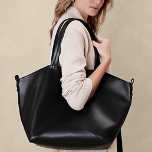 Banana Republic Leather Pieced Wing Tote Black